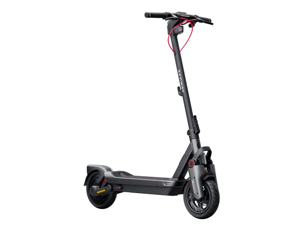 Segway Ninebot MAX G3 electric scooter, front three-quarter view