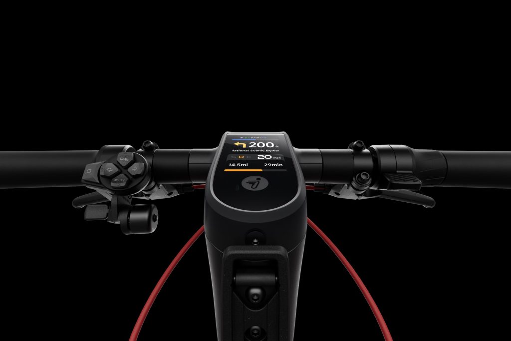 Segway MAX G3 Plus TFT display showing turn-by-turn navigation