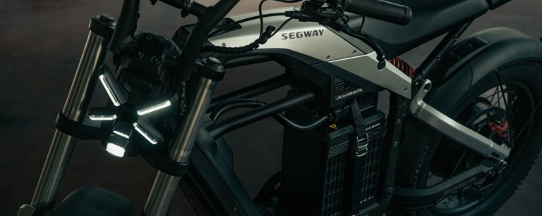 Close-up of the Segway Xyber e-bike front lights and frame