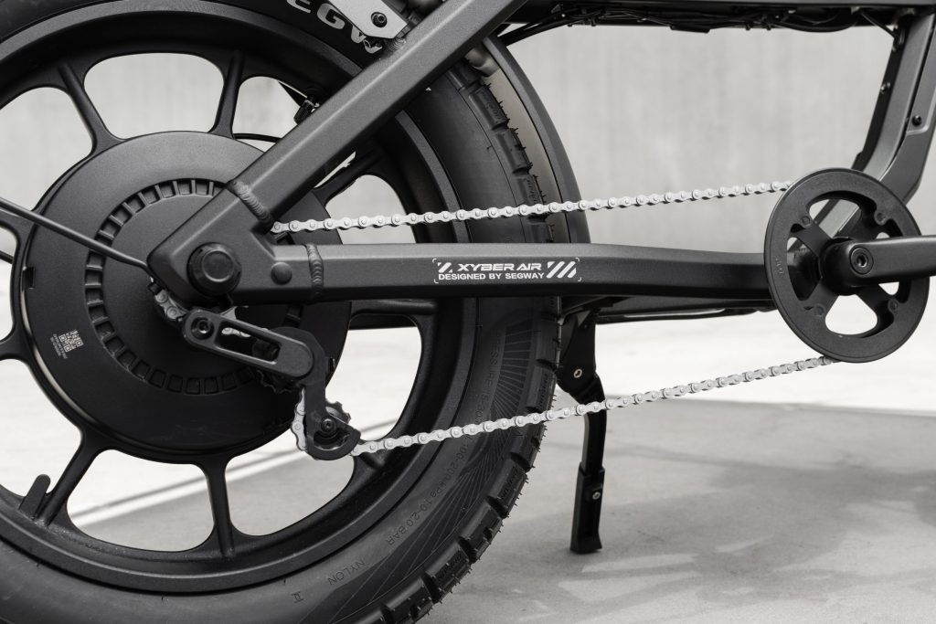 Single-speed chain drive and rear hub of the Segway Xyber Air